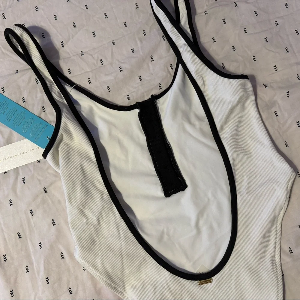 💕Beach Bunny Presley OnePiece Bathingsuit💕
